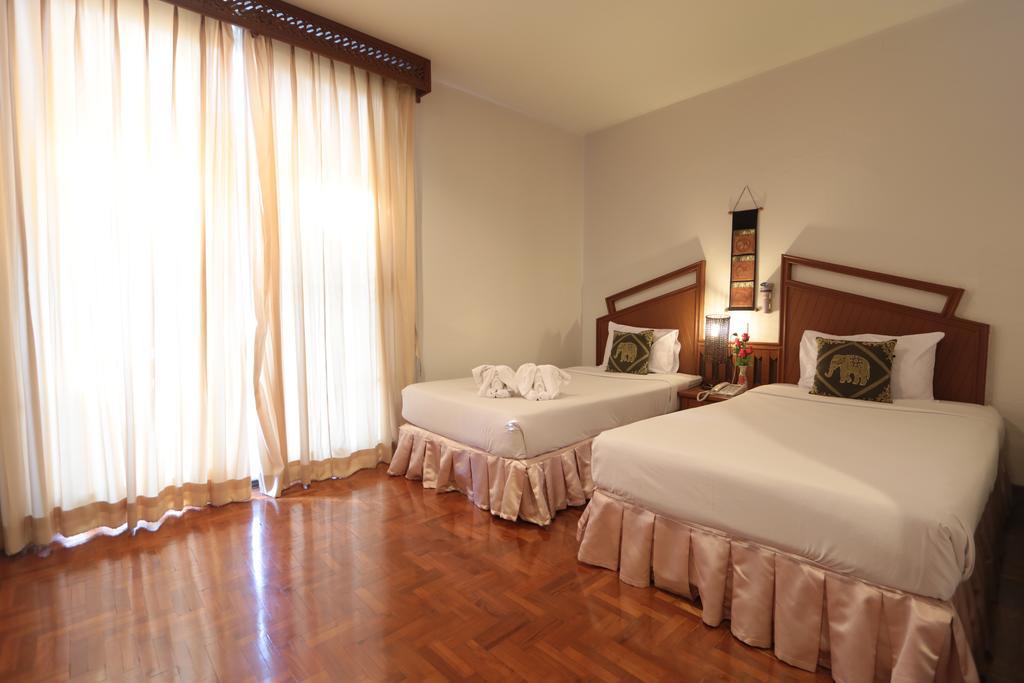 Baiyoke Chalet Hotel Mae Hong Son Extérieur photo