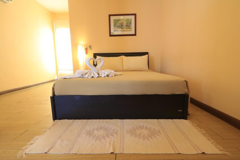 Baiyoke Chalet Hotel Mae Hong Son Extérieur photo