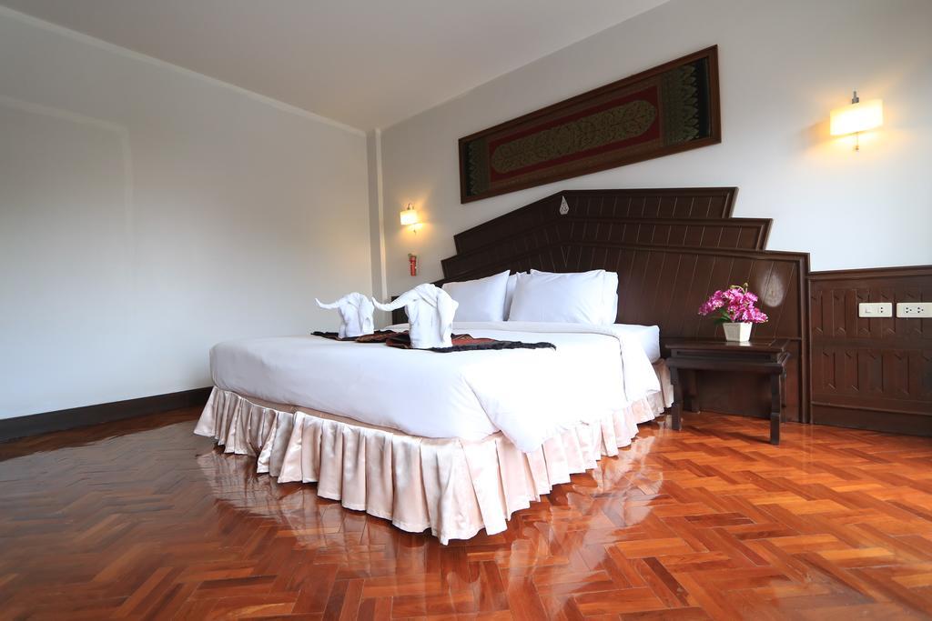 Baiyoke Chalet Hotel Mae Hong Son Extérieur photo