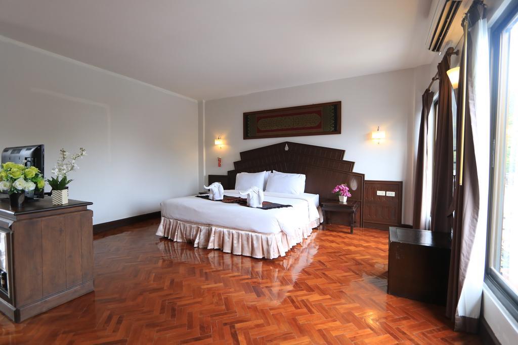 Baiyoke Chalet Hotel Mae Hong Son Extérieur photo