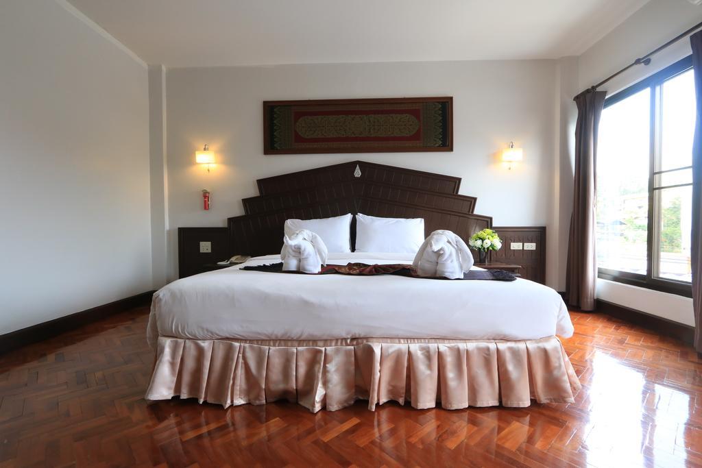 Baiyoke Chalet Hotel Mae Hong Son Extérieur photo
