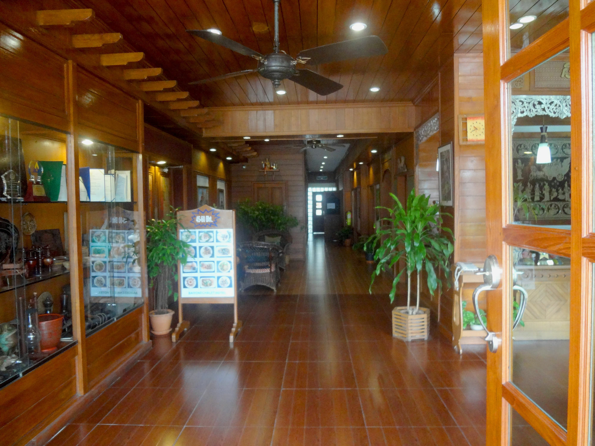 Baiyoke Chalet Hotel Mae Hong Son Extérieur photo