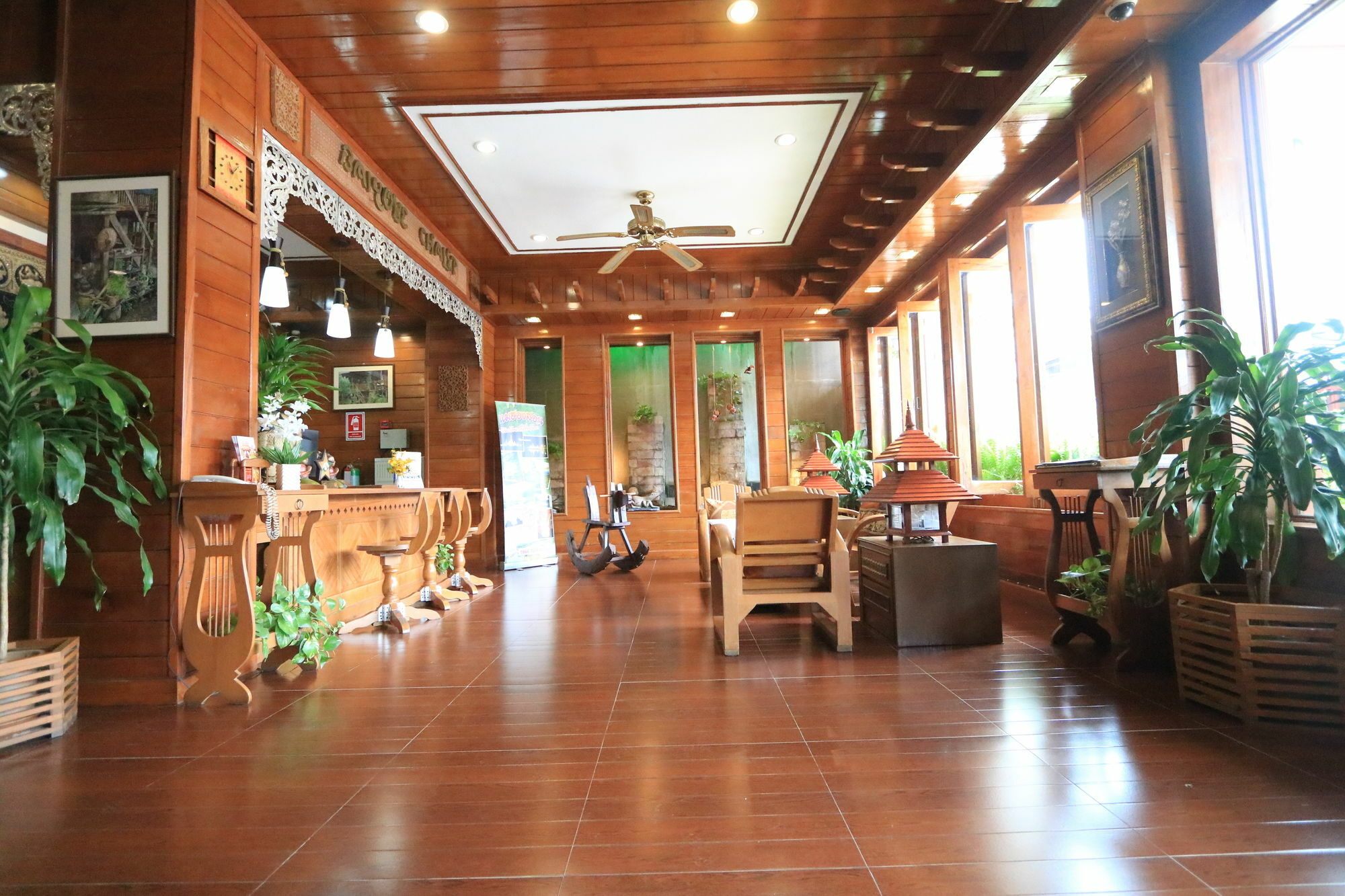 Baiyoke Chalet Hotel Mae Hong Son Extérieur photo